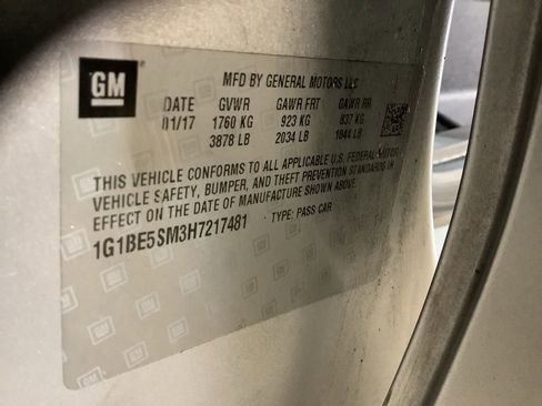 Used 2017 Chevrolet Cruze LT w/ Sun And Sound Package image 40