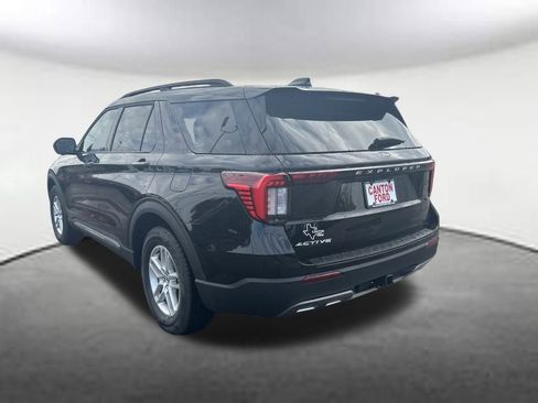New 2025 Ford Explorer Active w/ Active Comfort Package image 3