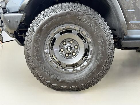 Used 2024 Ford Bronco Everglades AWD/4WD image 25