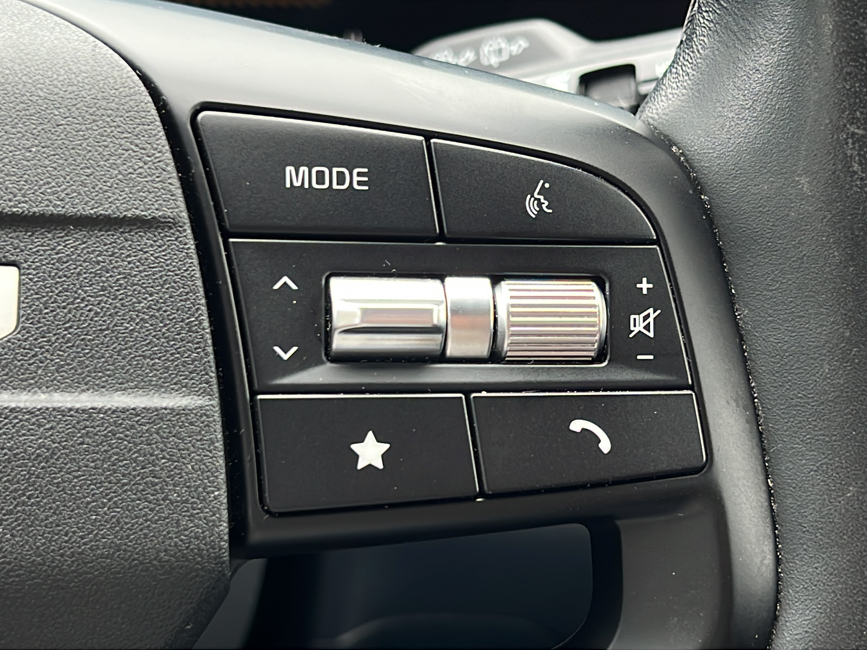 Certified 2026 Kia Sportage EX FWD image 20