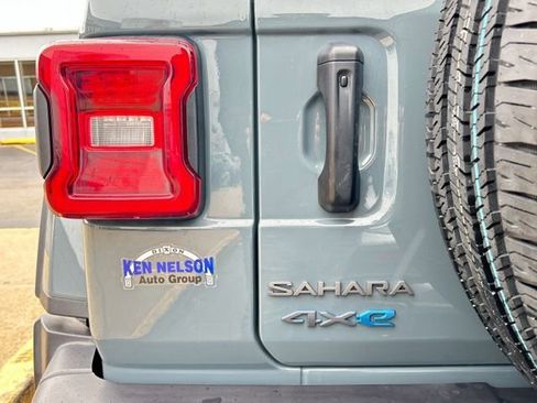 Used 2025 Jeep Wrangler Unlimited Sahara image 8