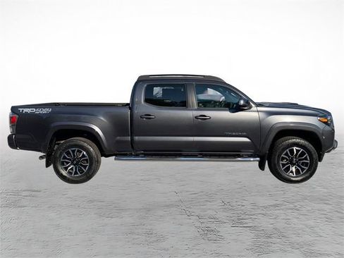 Used 2021 Toyota Tacoma TRD Sport w/ Technology Package AWD/4WD image 2