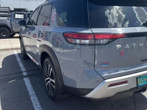 Certified 2024 Nissan Pathfinder Platinum AWD/4WD image 10