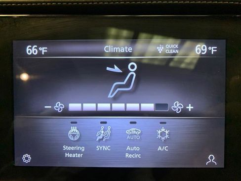 Used 2021 INFINITI QX50 Sensory image 30