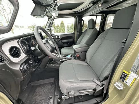 Used 2026 Jeep Wrangler Unlimited Sport AWD/4WD image 17