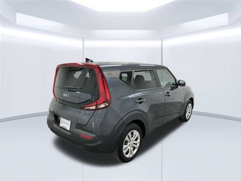 Used 2020 Kia Soul LX FWD image 12
