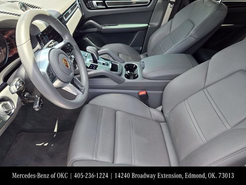 Used 2023 Porsche Cayenne S AWD/4WD image 10