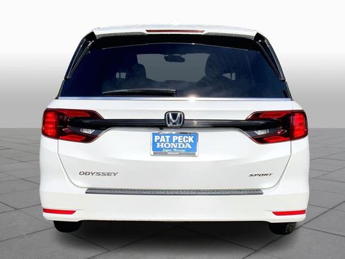 Used 2023 Honda Odyssey Sport image 7