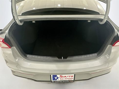 Used 2024 Kia K5 GT-Line image 27