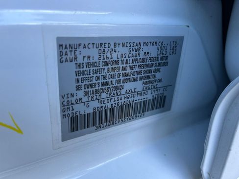 Used 2025 Nissan Sentra SV image 27