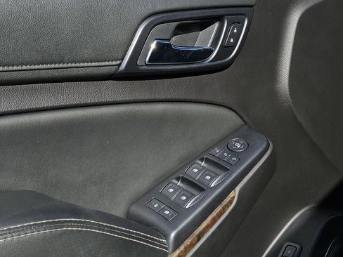 Used 2016 Chevrolet Tahoe LT image 18
