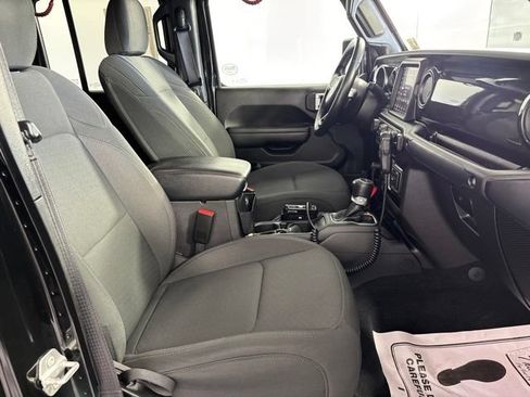 Used 2022 Jeep Gladiator Sport AWD/4WD image 29