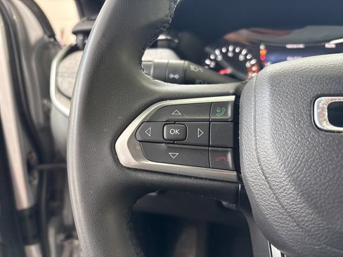 Used 2024 Jeep Compass Latitude AWD/4WD image 37