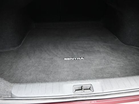 Used 2022 Nissan Sentra SV FWD image 9
