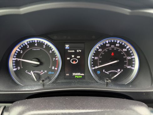 Used 2019 Toyota Highlander Limited AWD/4WD image 19