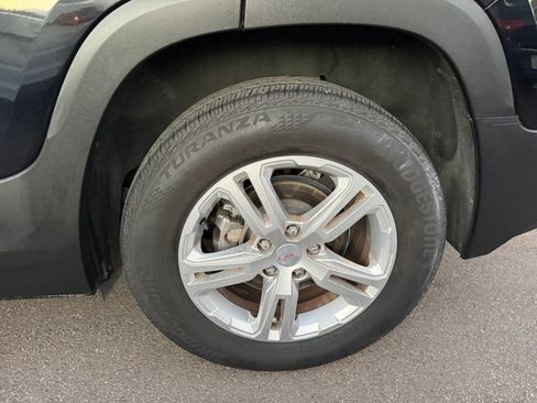 Used 2018 GMC Terrain SLE FWD image 29