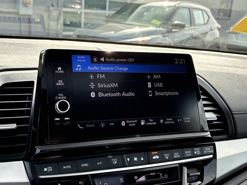 Used 2025 Honda Odyssey Sport-L image 39