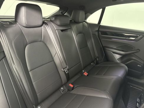 Used 2025 Porsche Macan Electric image 24