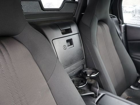 Used 2016 MAZDA MX-5 Miata Sport image 8