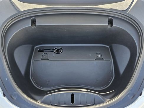 Used 2020 Tesla Model 3 Standard Range Plus image 29