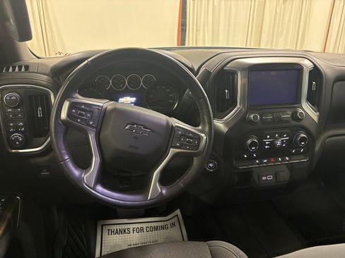 Used 2020 Chevrolet Silverado 1500 LT Trail Boss w/ Convenience Package image 16