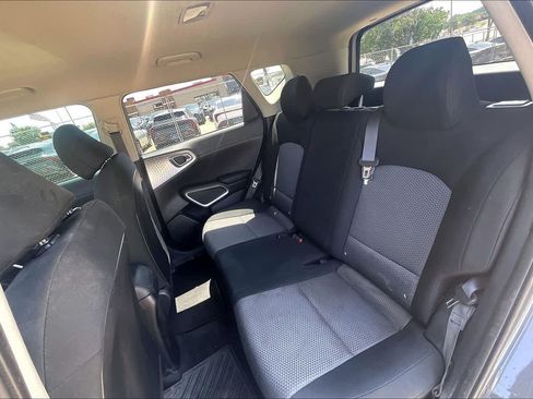 Certified 2023 Kia Soul LX FWD image 27