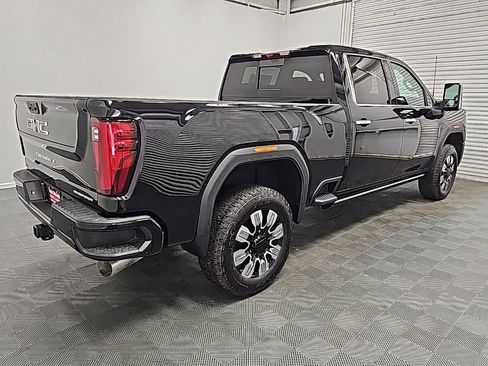 New 2026 GMC Sierra 2500 Denali w/ Denali Reserve Package AWD/4WD image 8