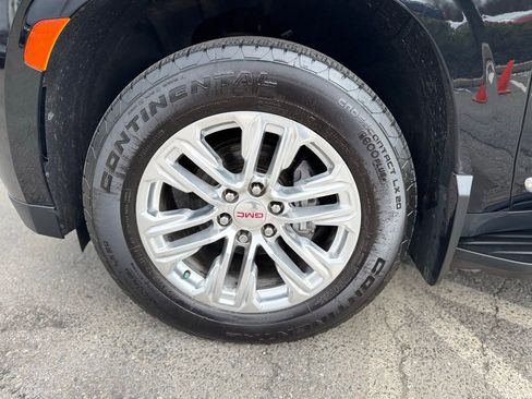 Used 2023 GMC Yukon XL SLT w/ Max Trailering Package AWD/4WD image 3