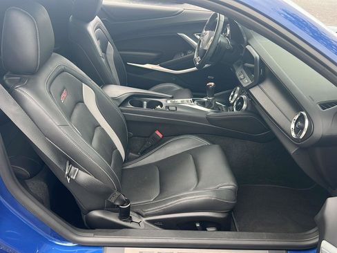 Used 2020 Chevrolet Camaro SS RWD image 12