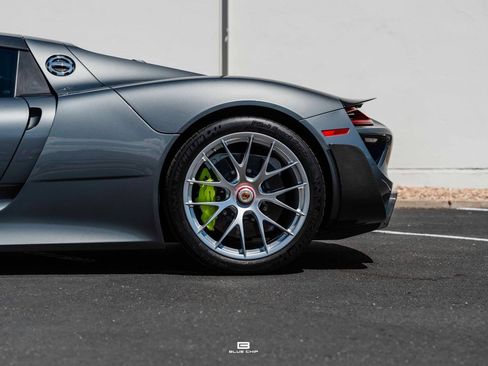 Used 2015 Porsche 918 Spyder AWD/4WD image 4