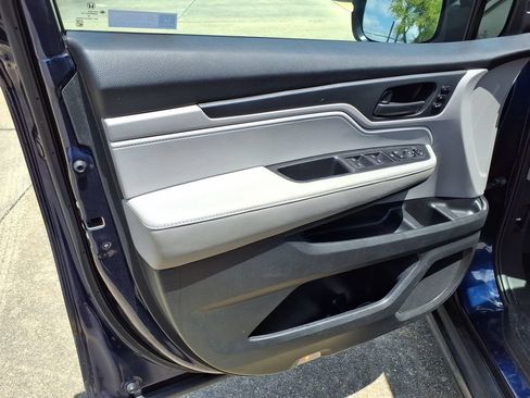 Used 2019 Honda Odyssey EX-L image 19