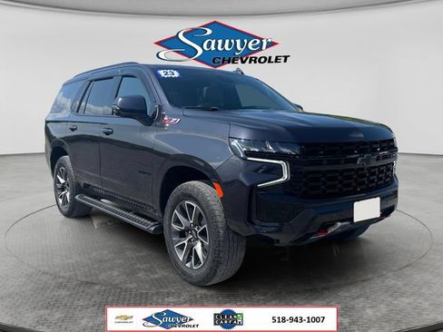 Used 2023 Chevrolet Tahoe Z71 w/ Luxury Package AWD/4WD image 7