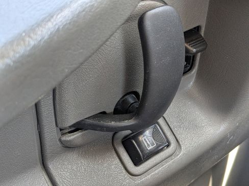 Used 2014 Chevrolet Express 1500 RWD image 22