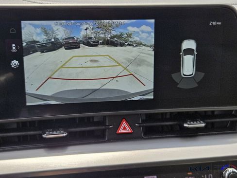 Certified 2025 Kia Sportage EX FWD image 22