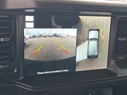 Used 2021 Ford Bronco First Edition image 38