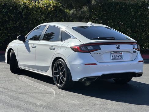 Used 2023 Honda Civic Sport Touring image 4