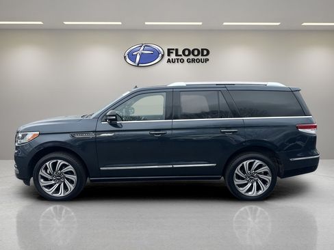 Certified 2024 Lincoln Navigator Reserve AWD/4WD image 5