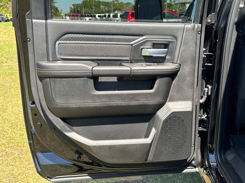 New 2026 RAM 2500 Big Horn AWD/4WD image 12