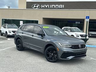 Used 2023 Volkswagen Tiguan SE R-Line FWD video 1