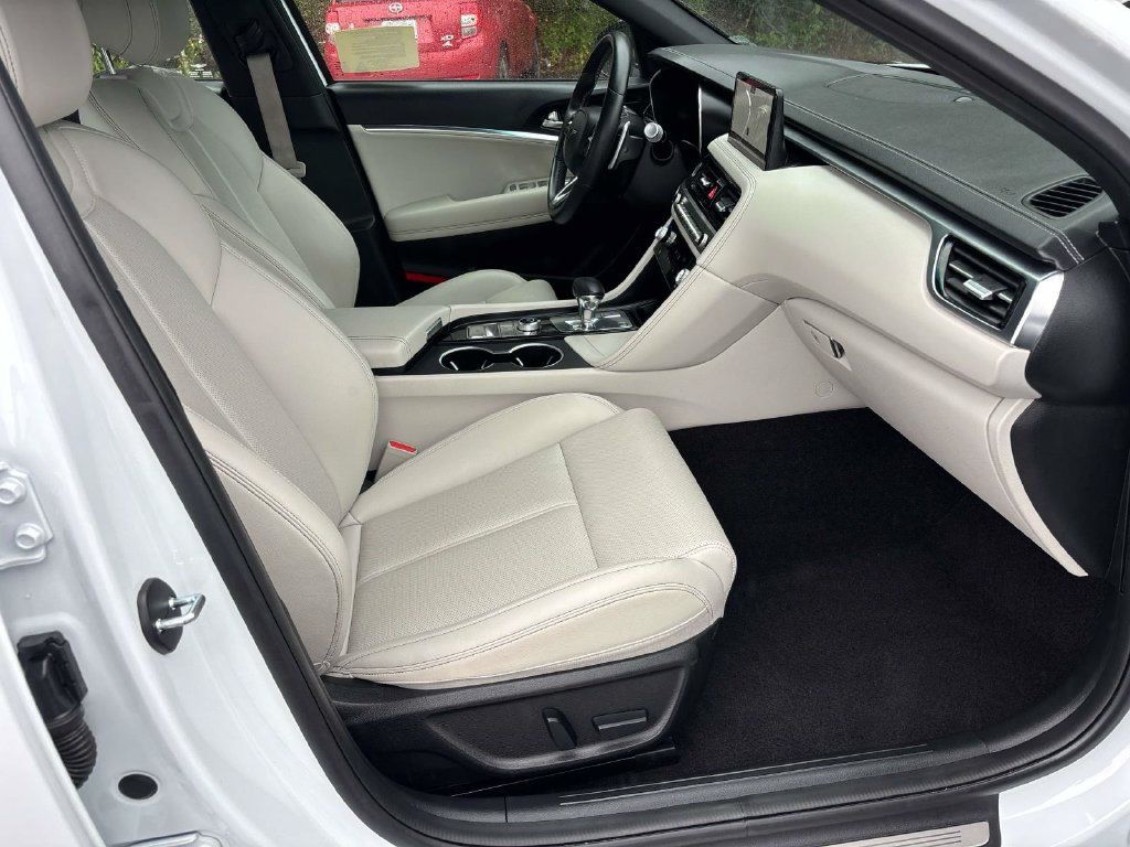 Used 2025 Genesis G70 2.5T AWD/4WD image 15