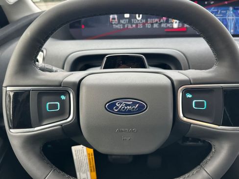 New 2025 Ford Expedition Active image 26