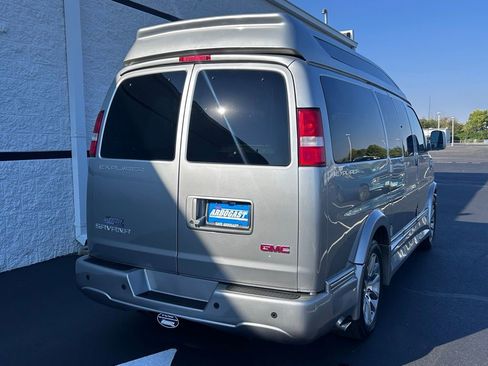 Used 2021 GMC Savana 2500 LS w/ Enhanced Convenience Package image 14