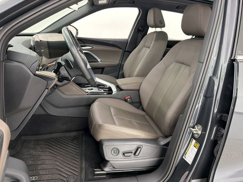 Used 2025 Audi Q5 Premium w/ Convenience Package AWD/4WD image 29