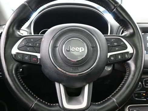Used 2020 Jeep Compass Latitude FWD image 25