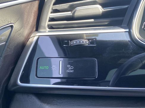 Used 2021 Audi Q7 3.0T Prestige image 21