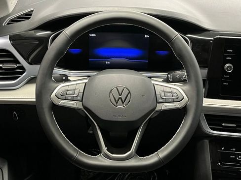 New 2026 Volkswagen Taos SE AWD/4WD image 9