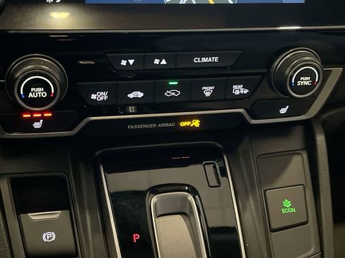 Used 2018 Honda CR-V Touring image 19