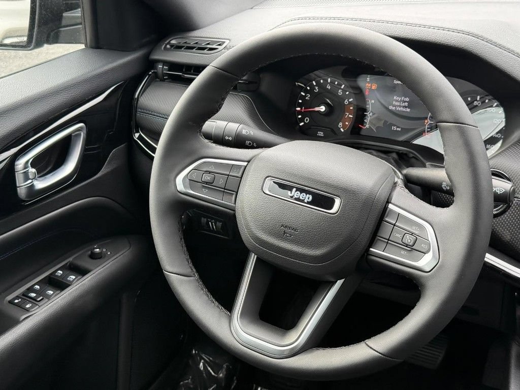 New 2026 Jeep Compass Latitude AWD/4WD image 9