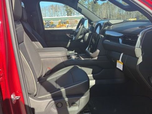 New 2026 GMC Yukon XL Elevation image 22