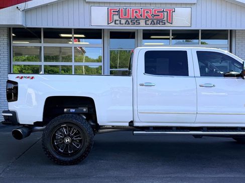 Used 2016 Chevrolet Silverado 2500 High Country w/ Duramax Plus Package AWD/4WD image 10